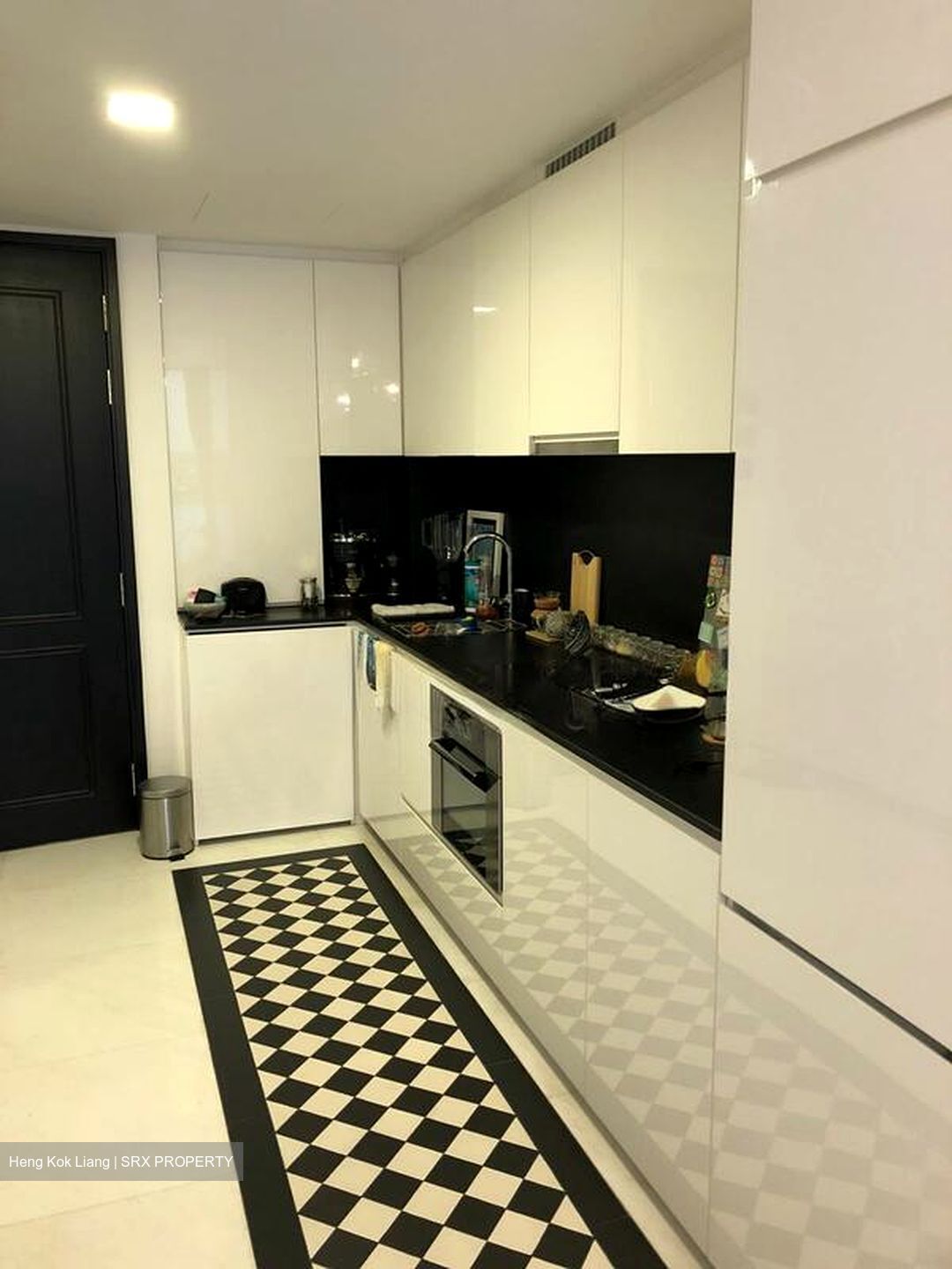 1919 (D9), Apartment #504597371